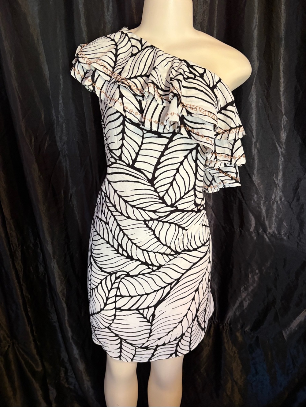 Apt. 9 One-Shoulder Black and White Leaf Ruffle Dress